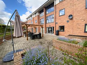 Garden/Seating Area - click for photo gallery